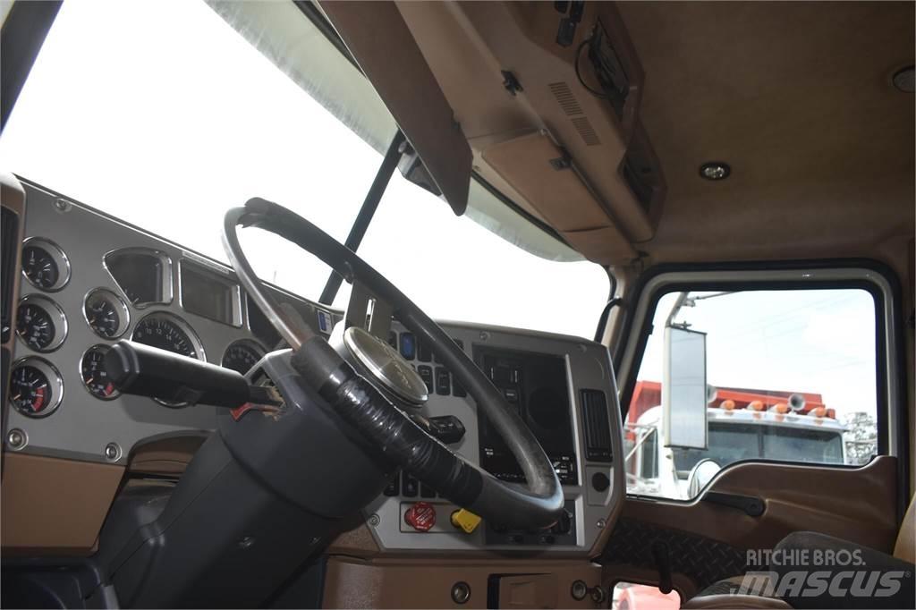 Mack GRANITE GU713 Damperli kamyonlar