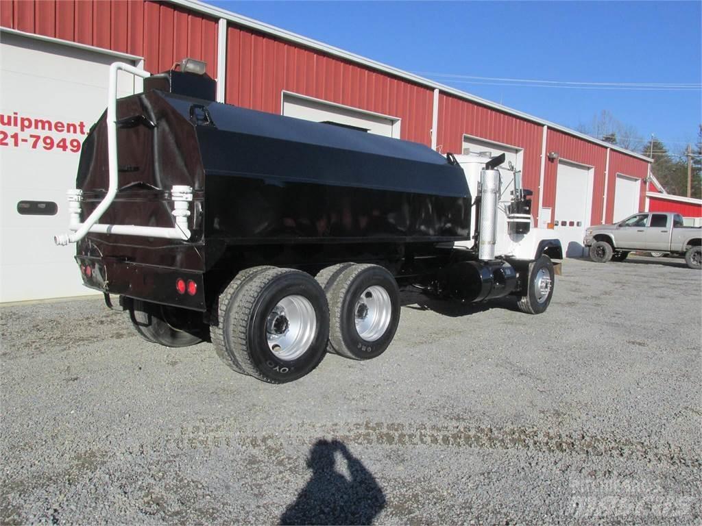 Mack R685S Tankerli kamyonlar
