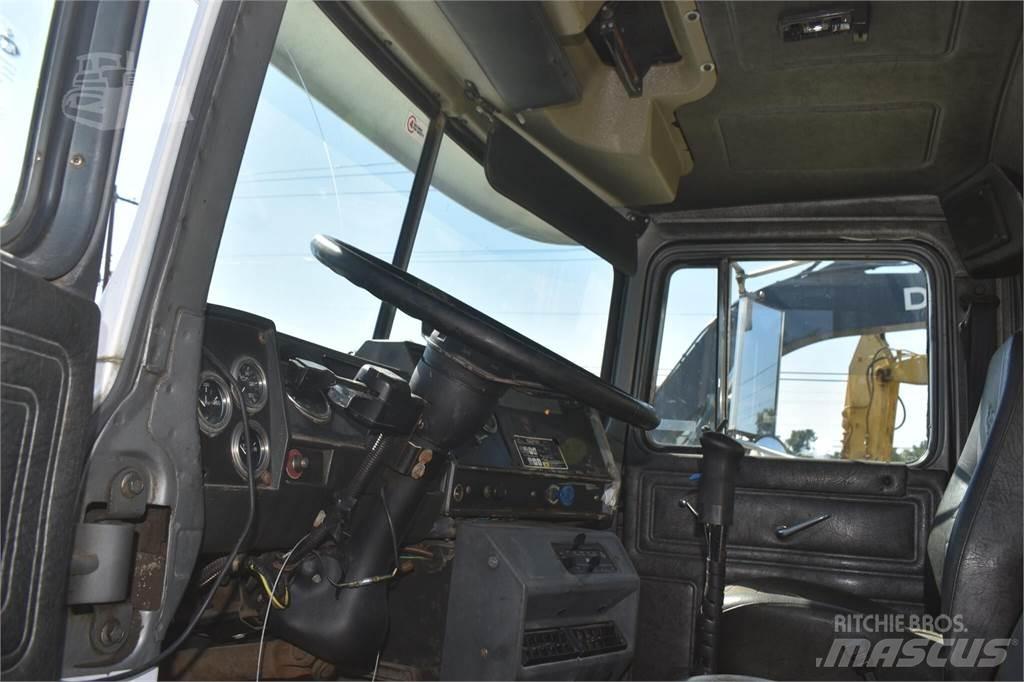 Mack RD690S Damperli kamyonlar