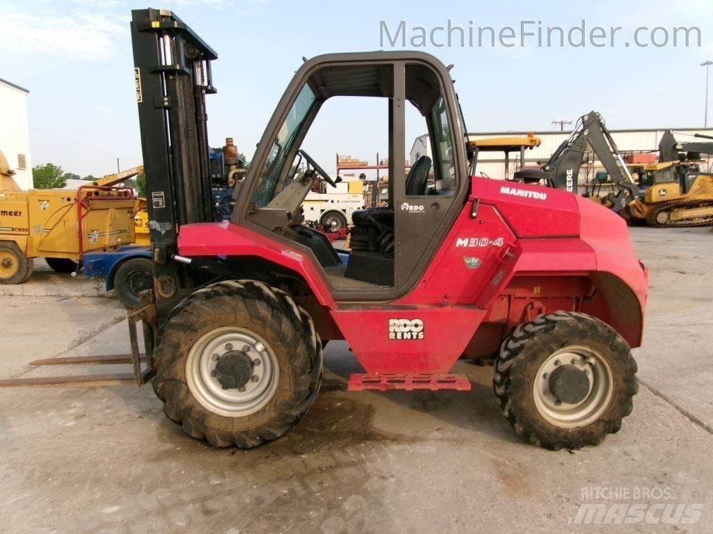 Manitou M30.4 Arazi tipi forklift