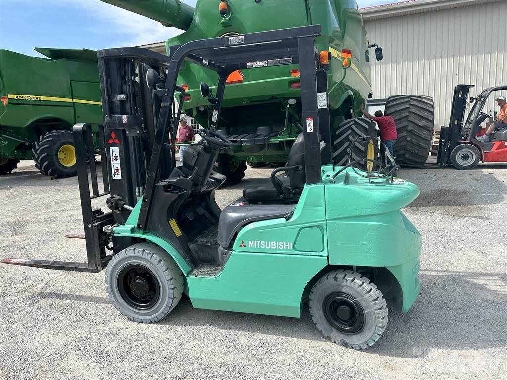 Mitsubishi FG25N Diger