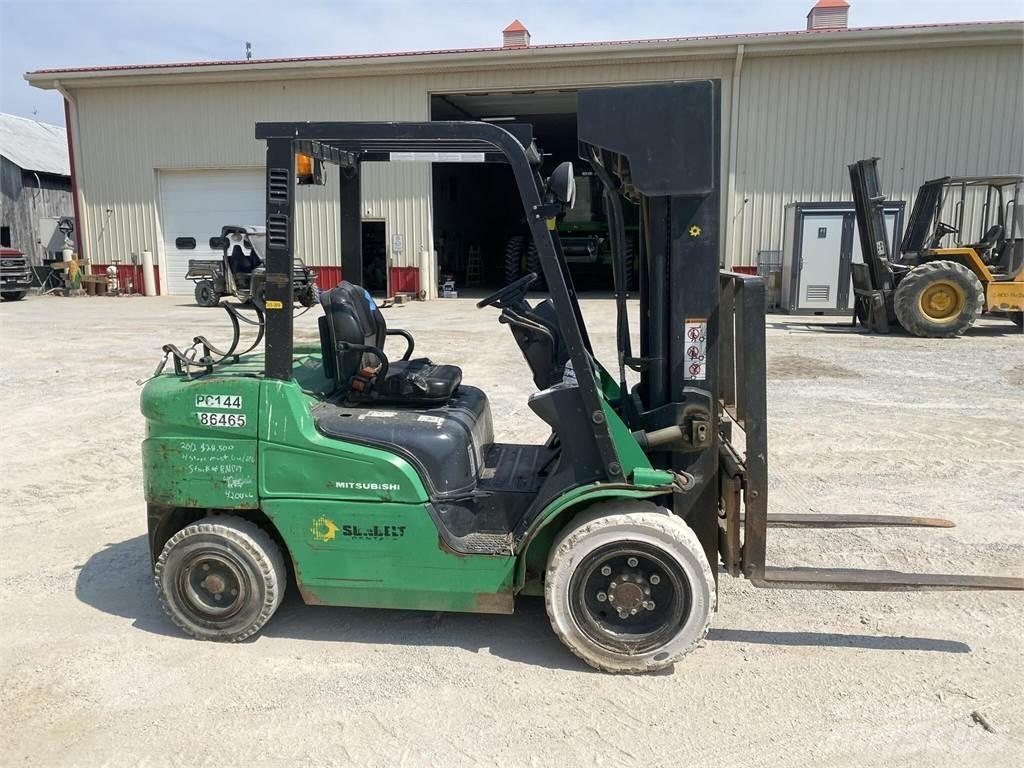 Mitsubishi FG30N Diger