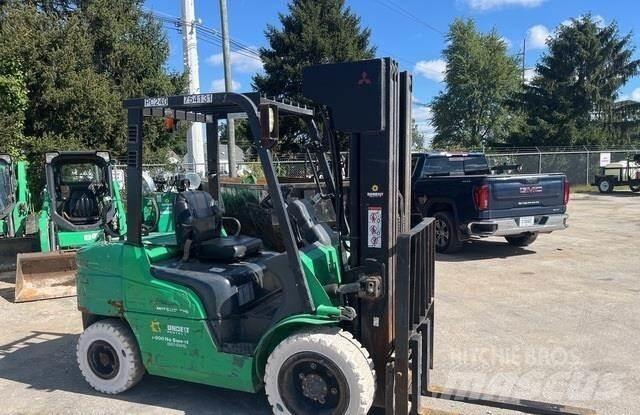 Mitsubishi FG30N Diger