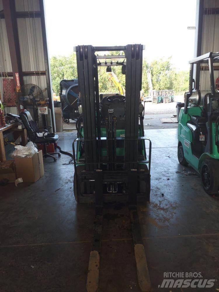 Mitsubishi FGC25 Diger