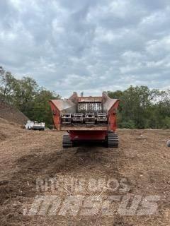 Morbark 6400XT Ağaç öğütücüler
