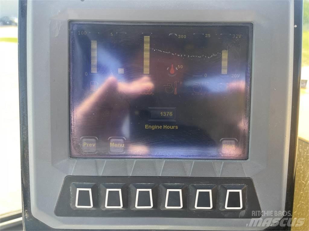 Morooka MST1500VD Paletli damperler