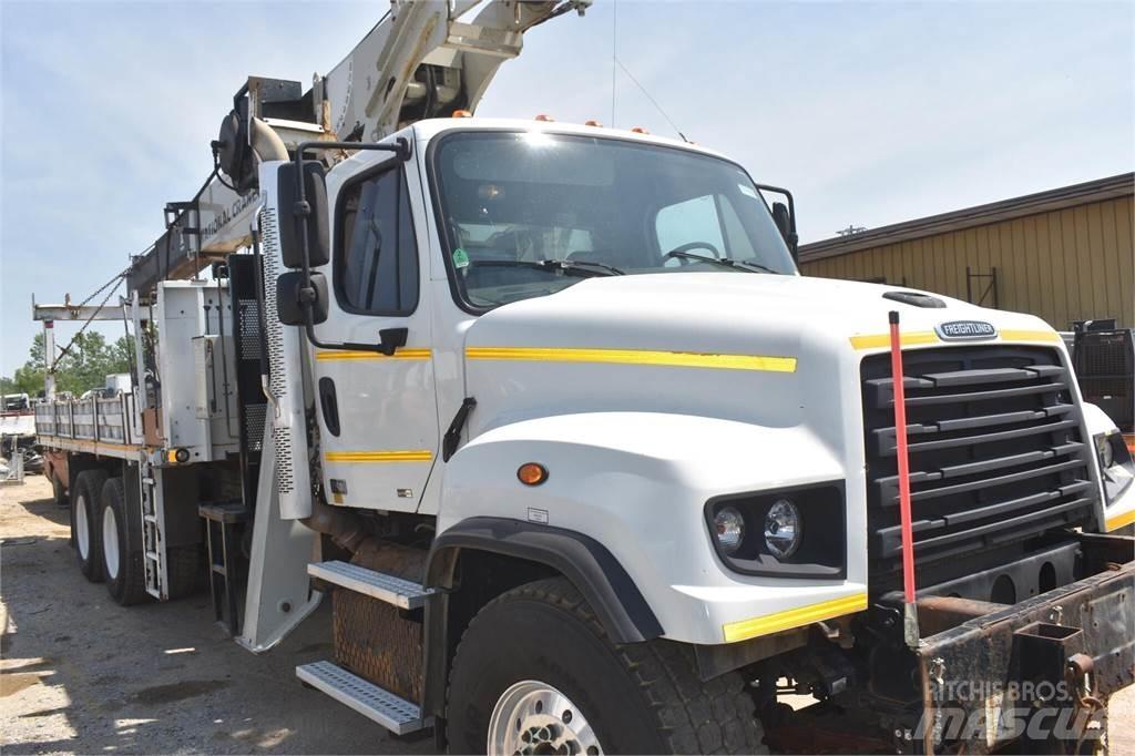 National 600E2 Araç üzeri vinçler