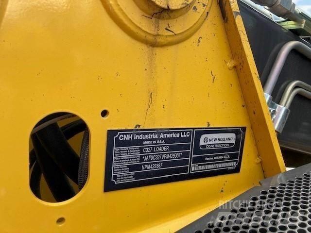 New Holland C327 Skid steer loderler