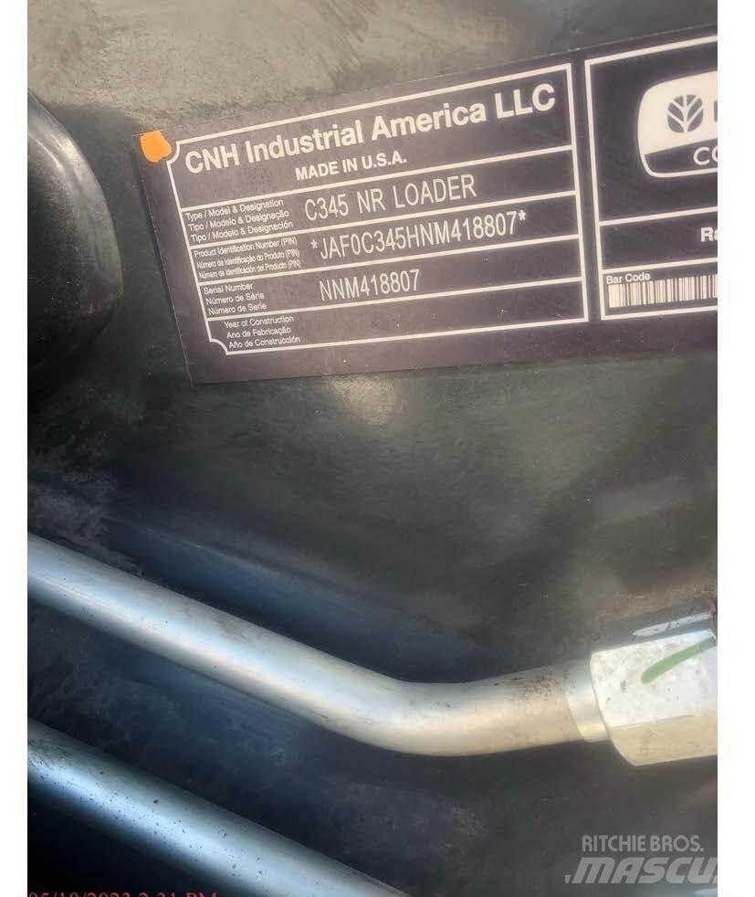 New Holland C345 Skid steer loderler