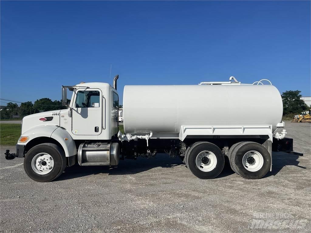 Peterbilt 348 Su tankerleri