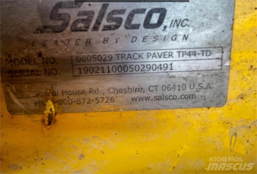  SALSCO TP44TD Asfalt sericiler