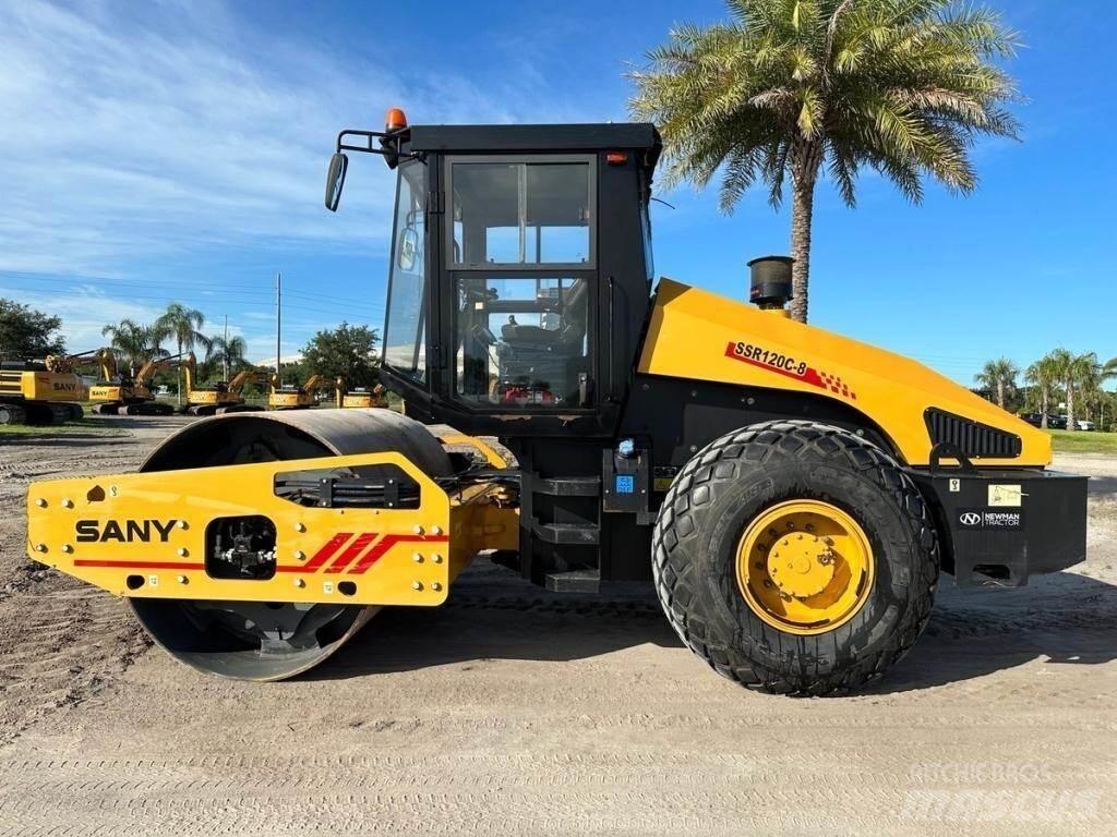 Sany SSR120C-8 Çift tamburlu silindirler