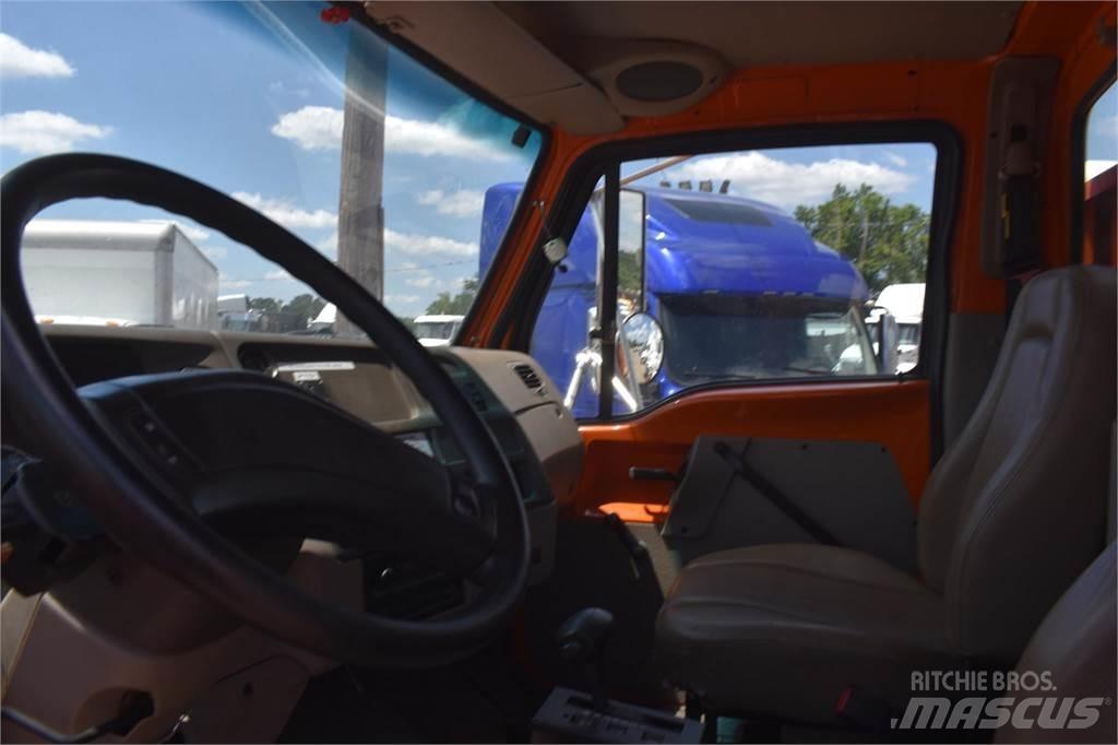 Sterling L9500 Araç üzeri vinçler