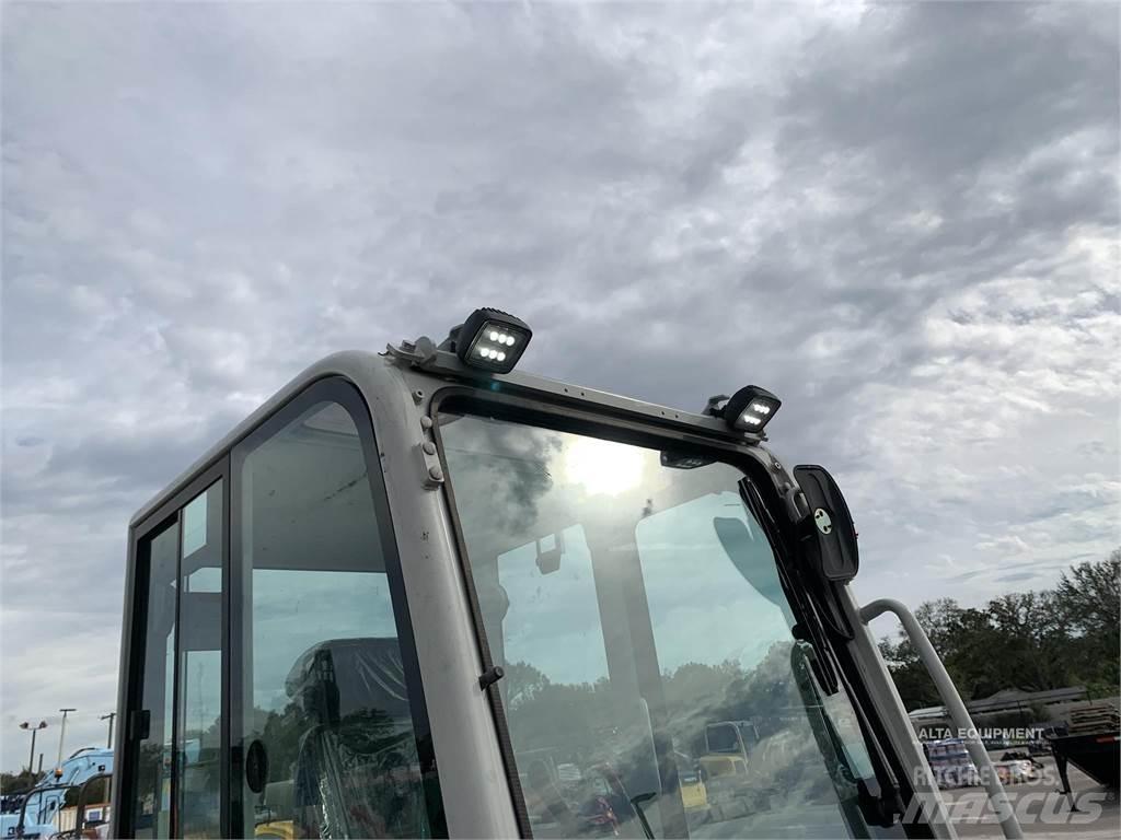 Takeuchi TB370 Paletli ekskavatörler