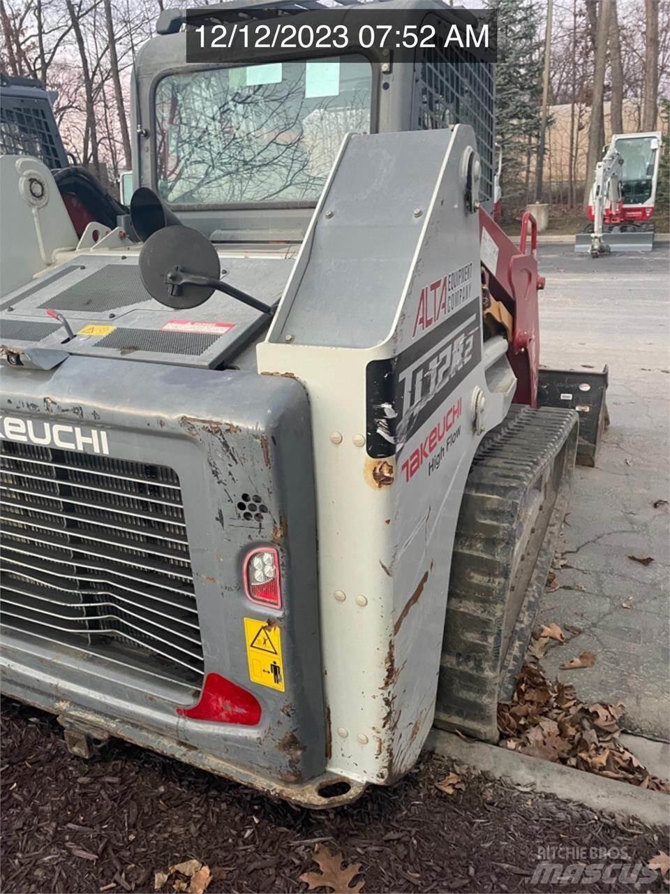 Takeuchi TL12R2 Skid steer loderler