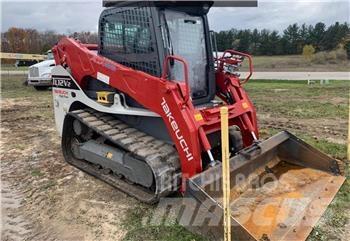 Takeuchi TL12V2 Skid steer loderler