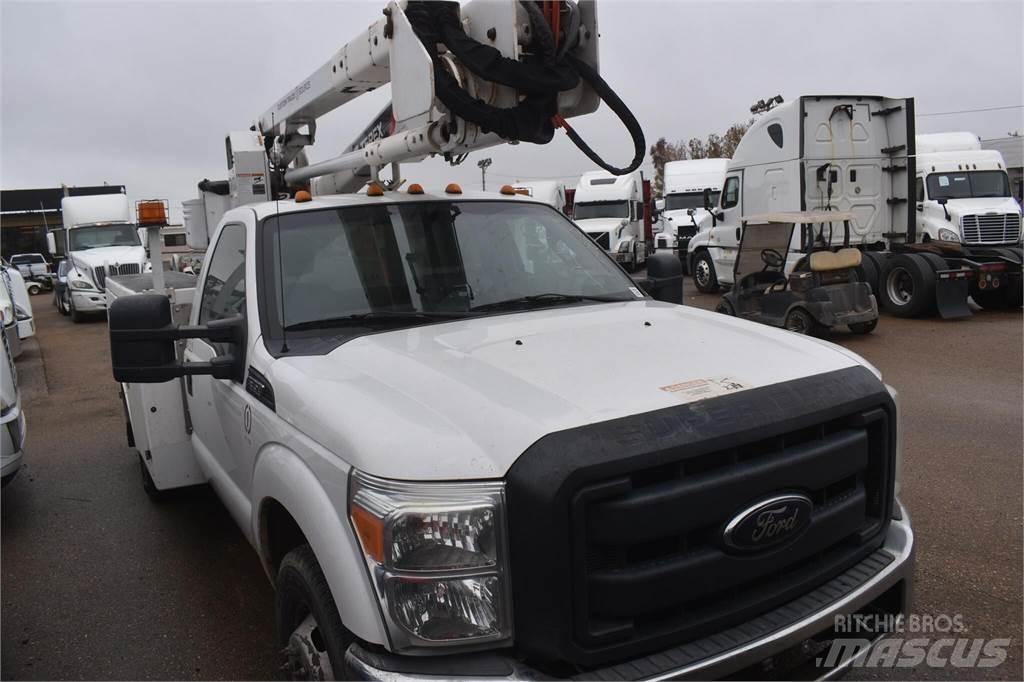 Terex LT38 Araç üstü platformlar