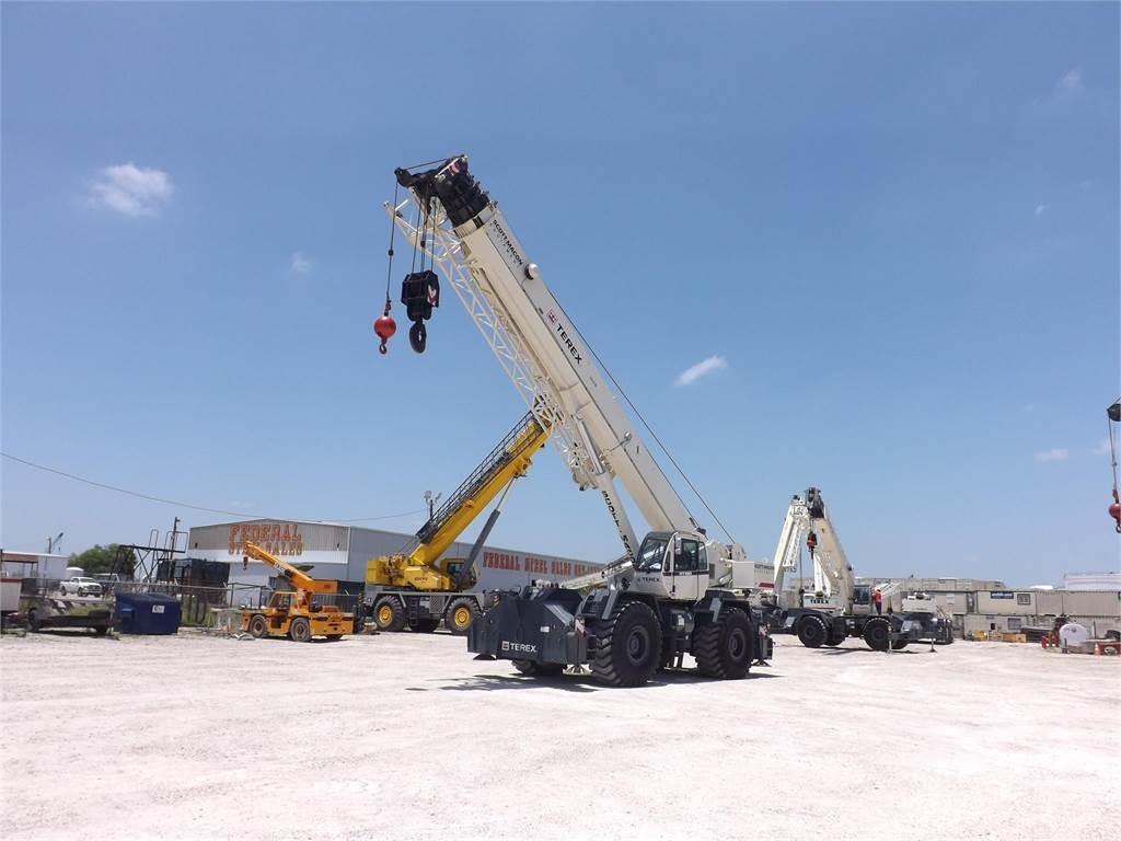Terex RT130 Arazi Tipi Vinçler (RT)