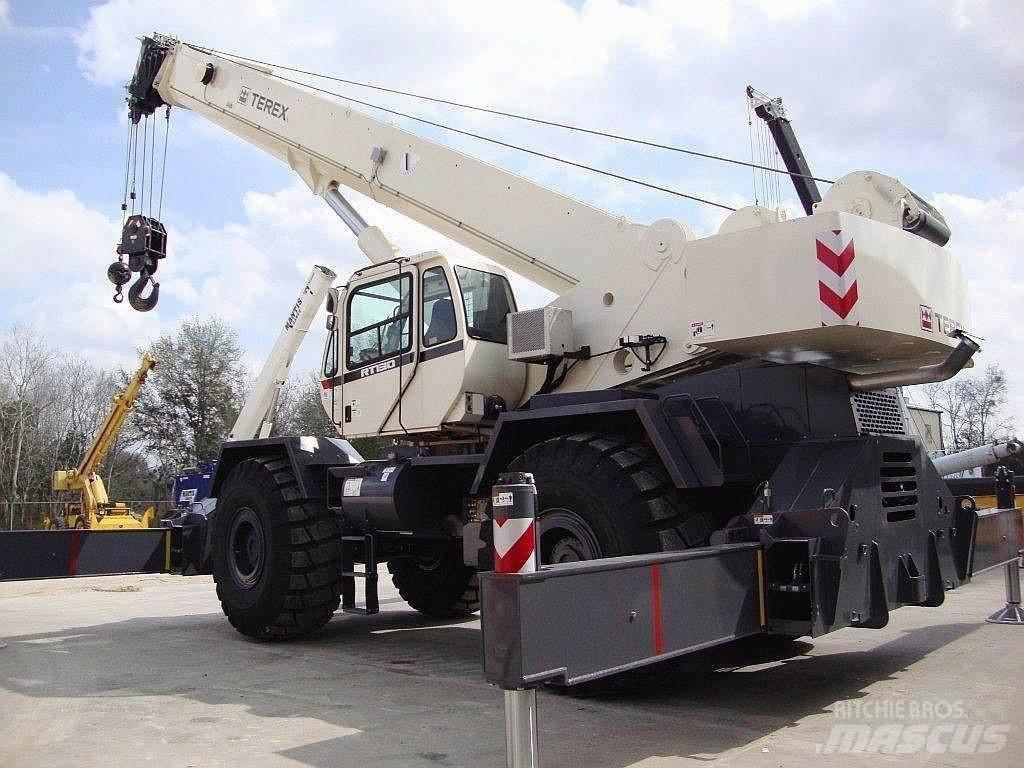 Terex RT130 Arazi Tipi Vinçler (RT)