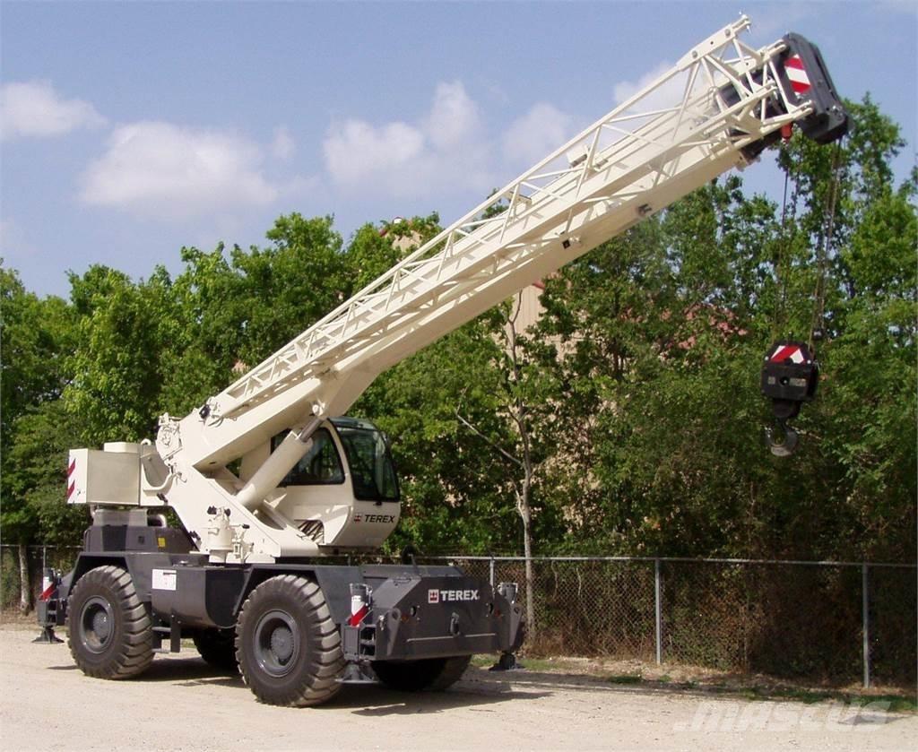 Terex RT230-2 Arazi Tipi Vinçler (RT)