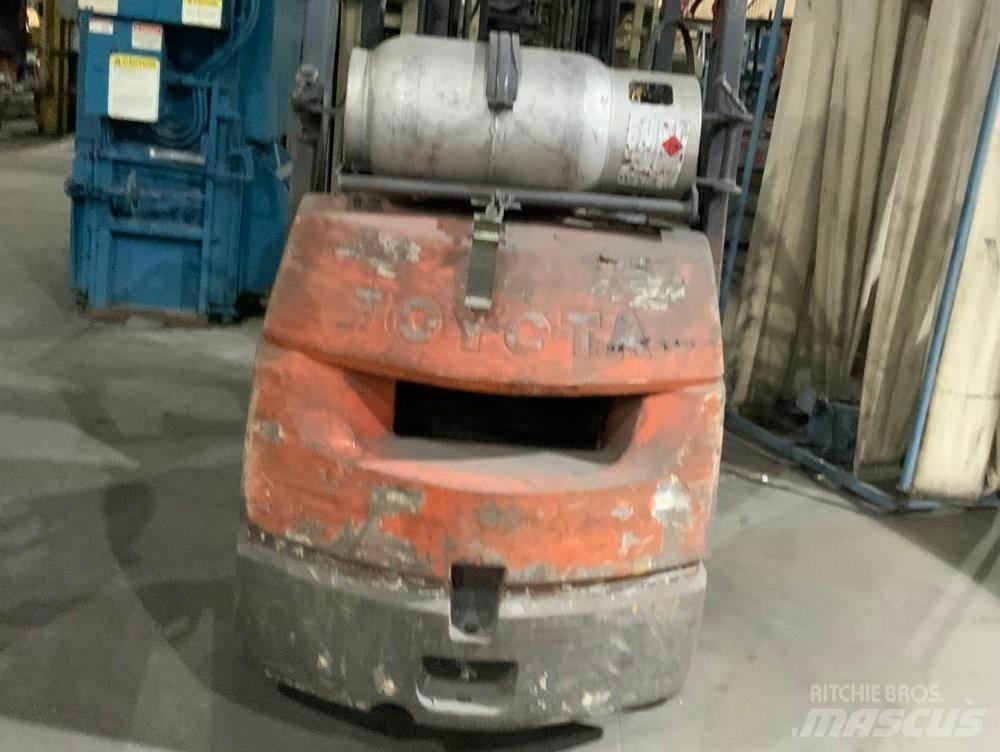 Toyota 7FGCU25 Diger