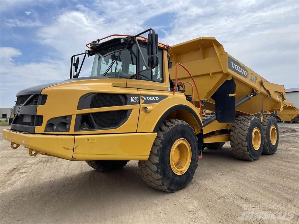 Volvo A25G Belden kirma kaya kamyonu