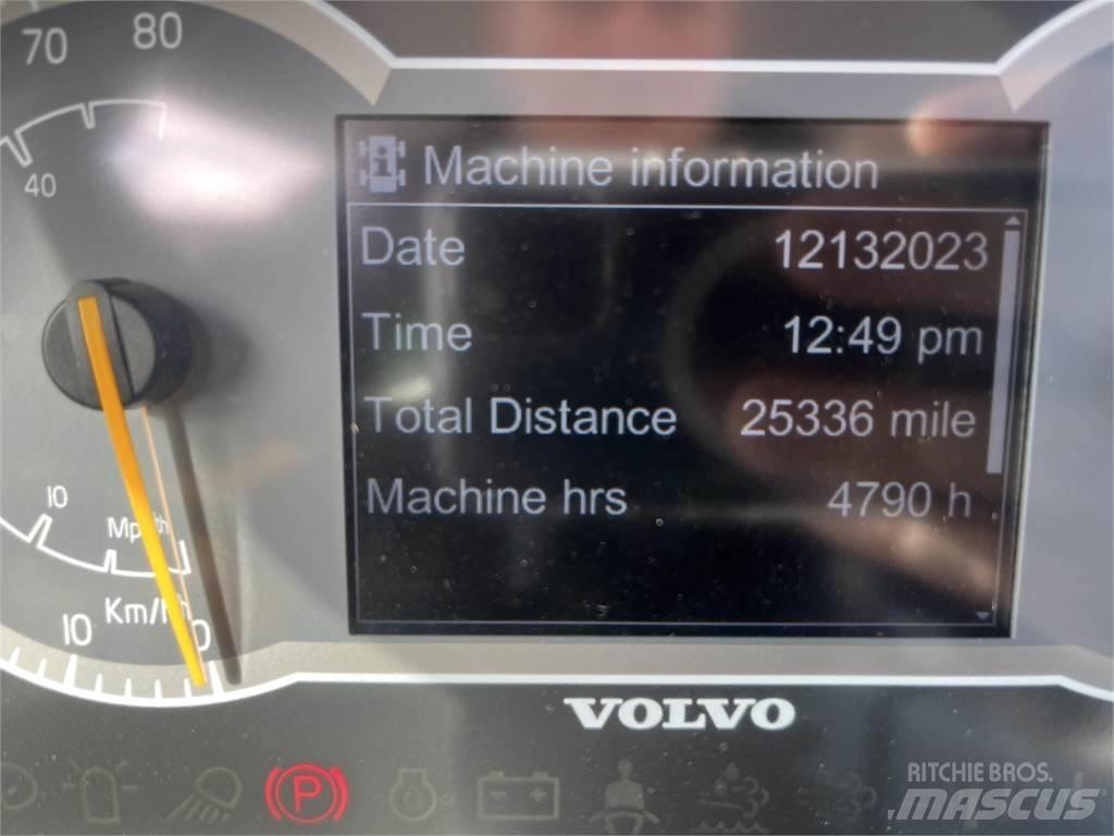 Volvo A25G Belden kirma kaya kamyonu