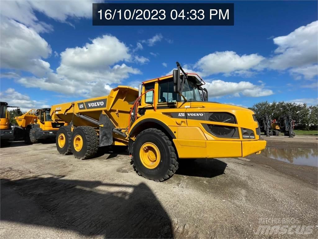 Volvo A25G Belden kirma kaya kamyonu