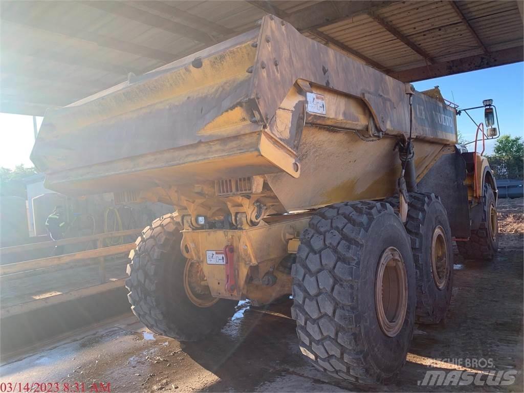 Volvo A25G Belden kirma kaya kamyonu