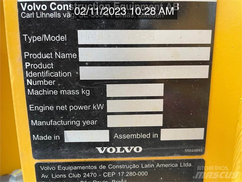 Volvo A25G Belden kirma kaya kamyonu