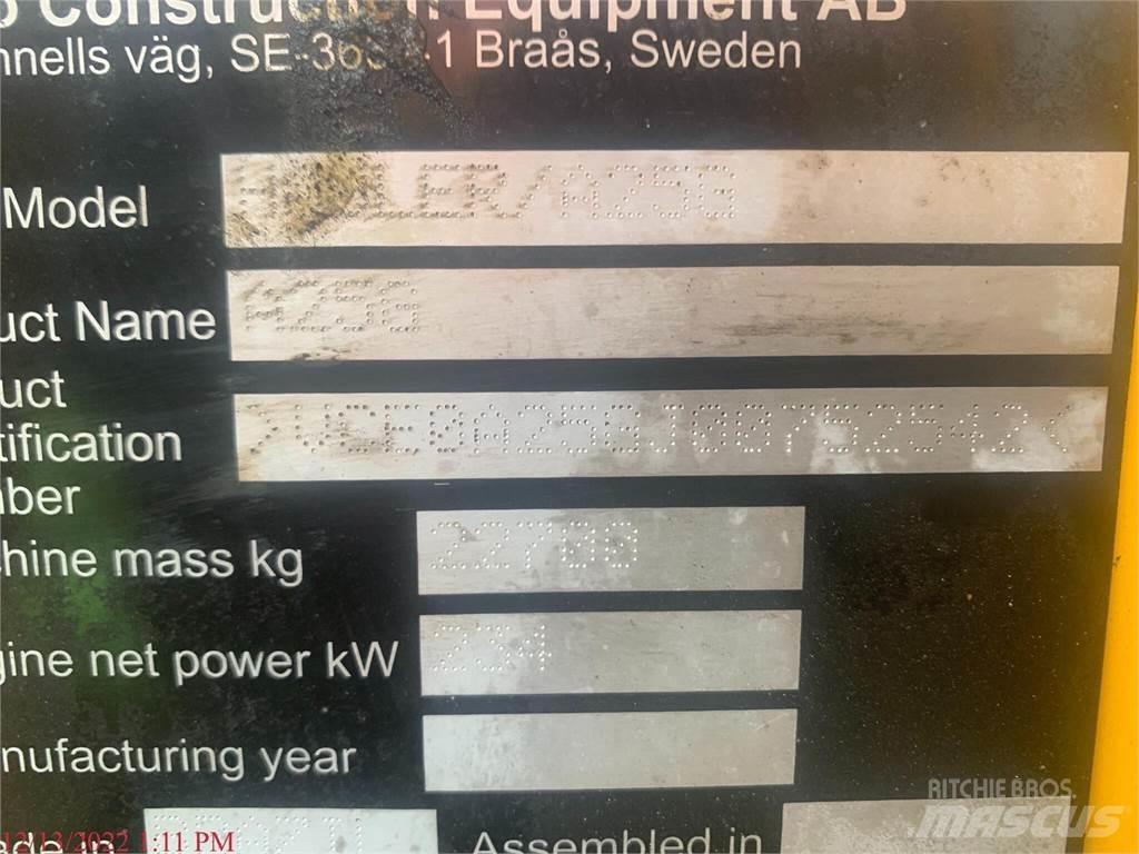 Volvo A25G Belden kirma kaya kamyonu