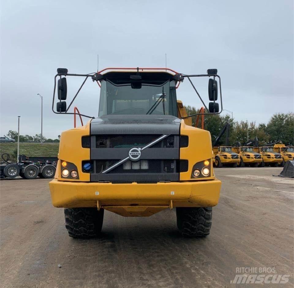 Volvo A25G Belden kirma kaya kamyonu