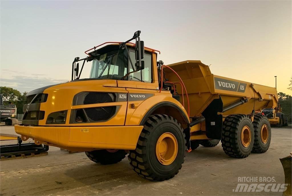 Volvo A25G Belden kirma kaya kamyonu