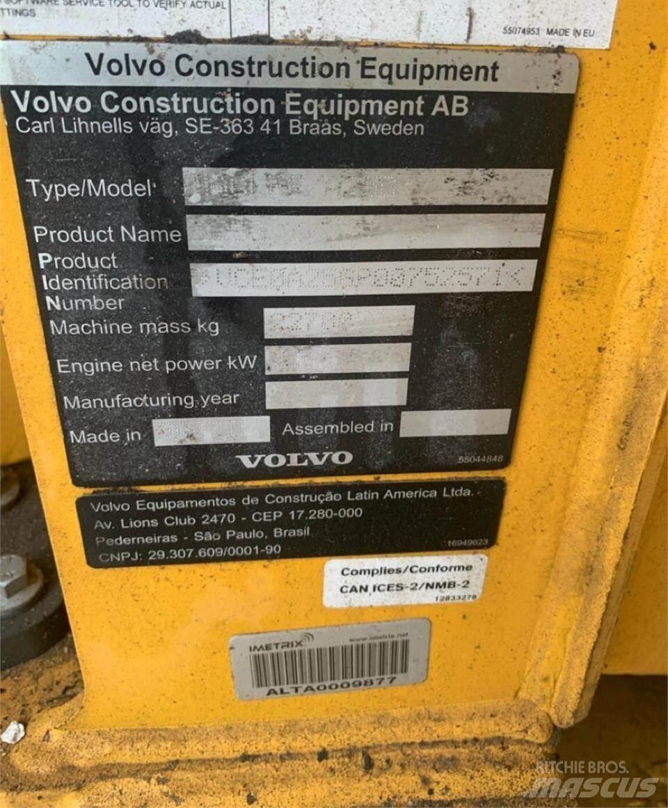 Volvo A25G Belden kirma kaya kamyonu