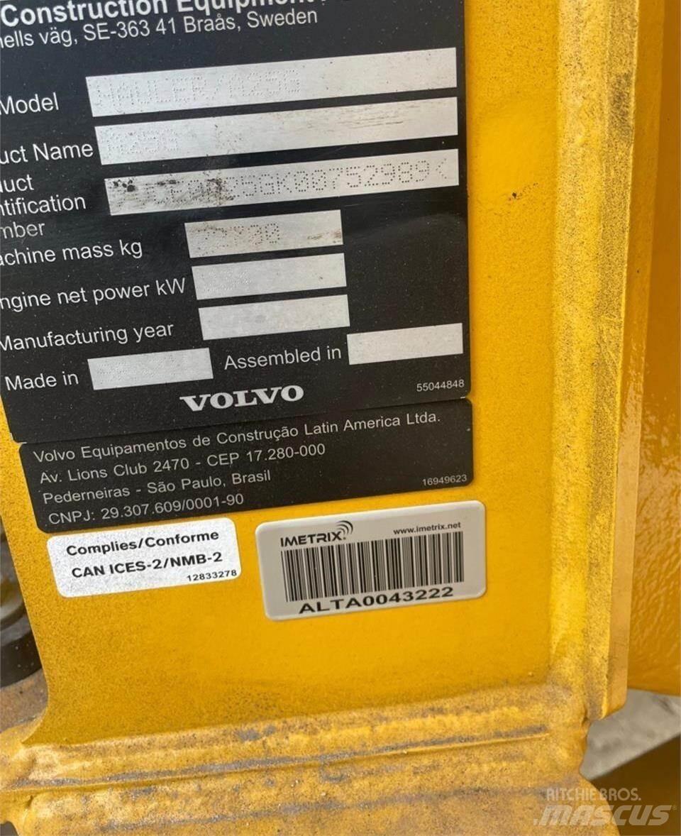 Volvo A25G Belden kirma kaya kamyonu