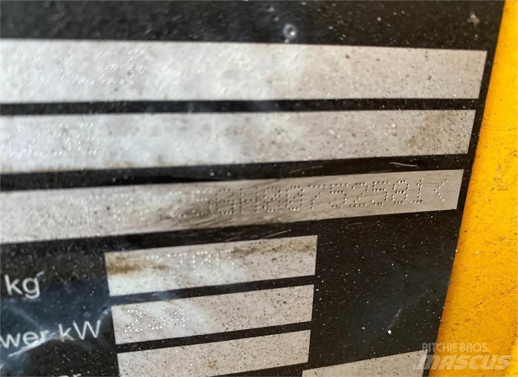 Volvo A25G Belden kirma kaya kamyonu