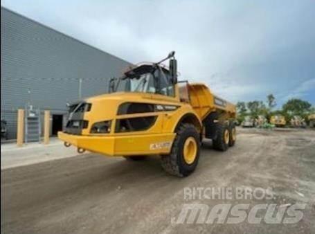 Volvo A25G Belden kirma kaya kamyonu