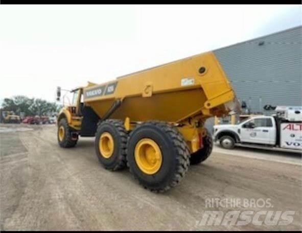 Volvo A25G Belden kirma kaya kamyonu