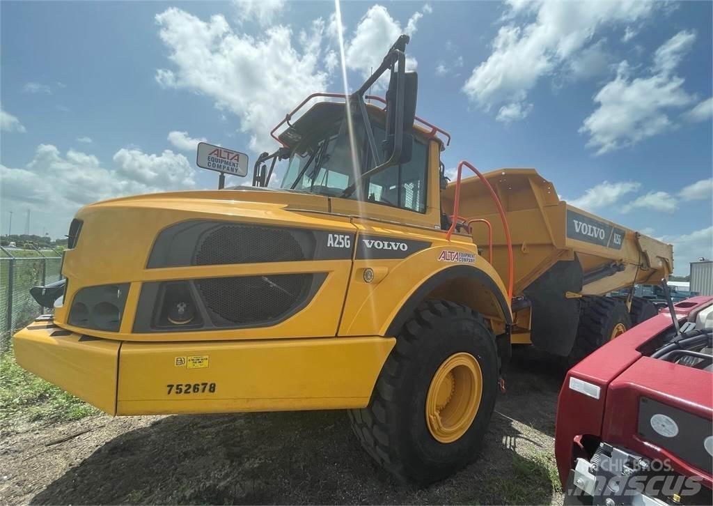 Volvo A25G Belden kirma kaya kamyonu