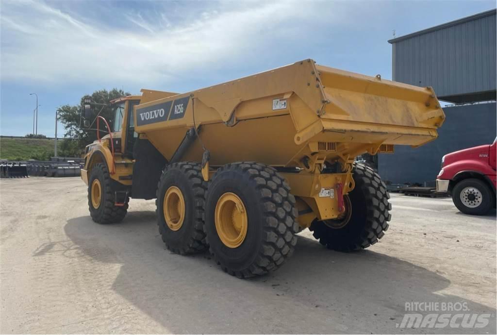 Volvo A25G Belden kirma kaya kamyonu