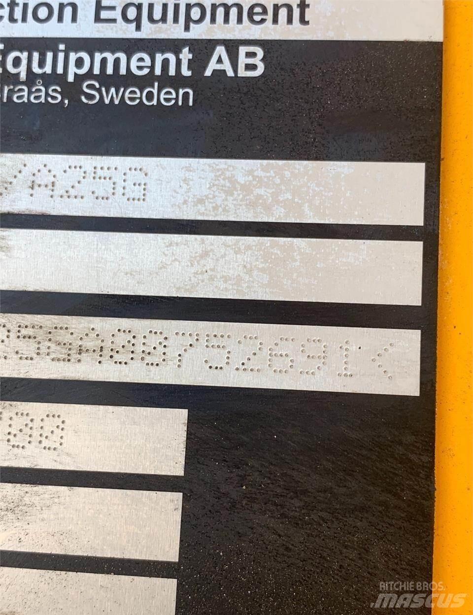 Volvo A25G Belden kirma kaya kamyonu