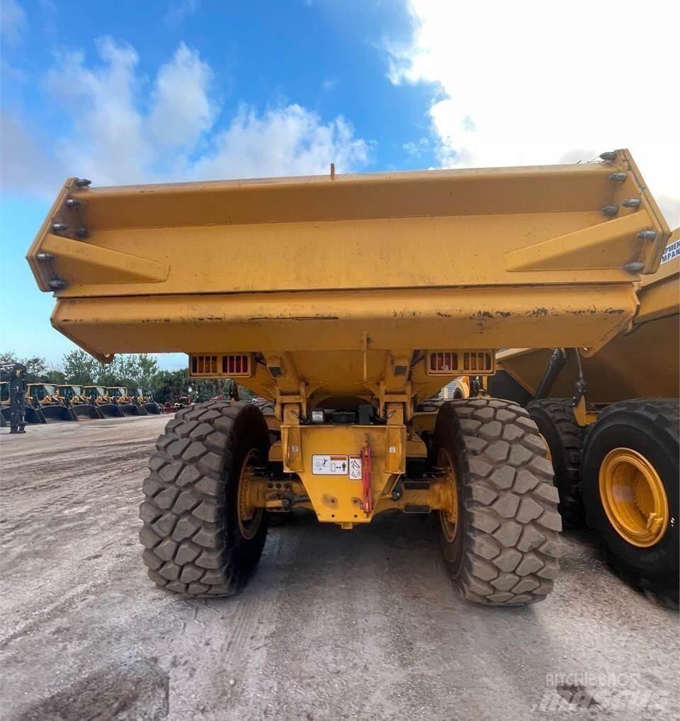 Volvo A25G Belden kirma kaya kamyonu
