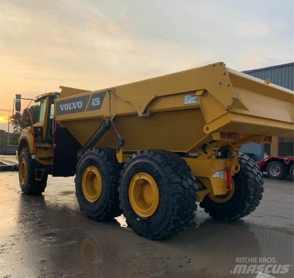 Volvo A25G Belden kirma kaya kamyonu
