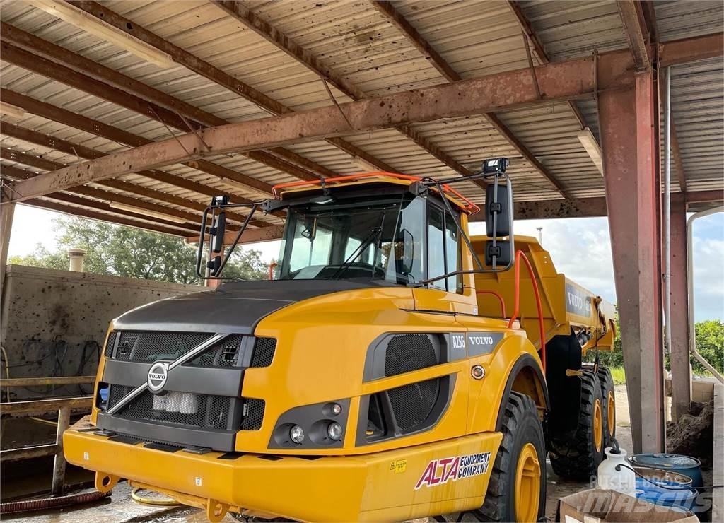 Volvo A25G Belden kirma kaya kamyonu