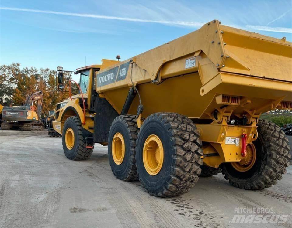 Volvo A25G Belden kirma kaya kamyonu