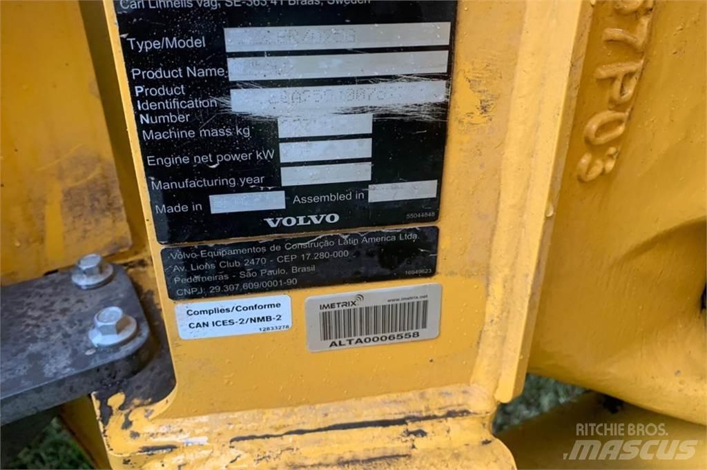 Volvo A25G Belden kirma kaya kamyonu