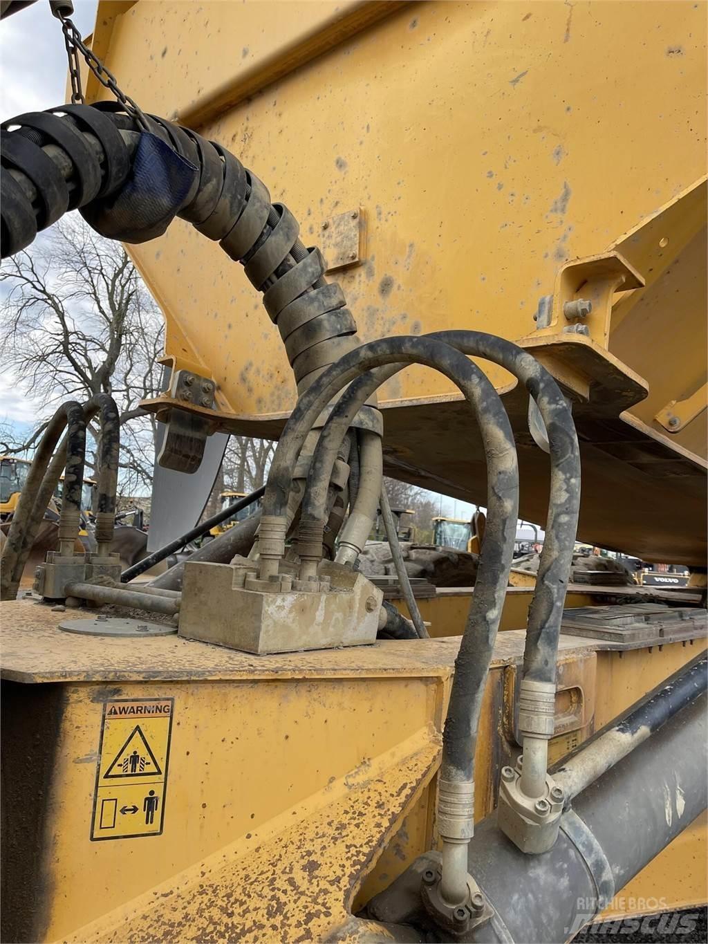 Volvo A40F Belden kirma kaya kamyonu