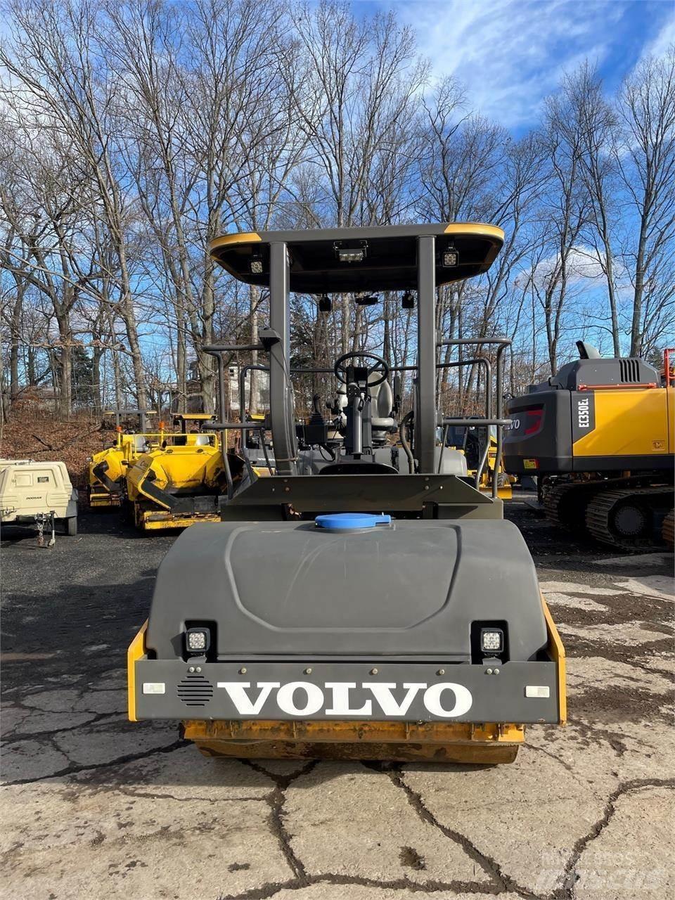 Volvo DD110C Çift tamburlu silindirler