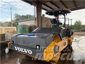 Volvo DD128C Çift tamburlu silindirler