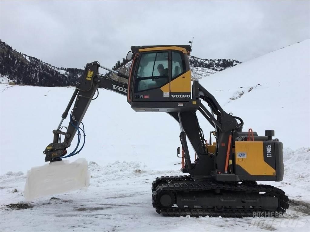 Volvo EC140EL Paletli ekskavatörler